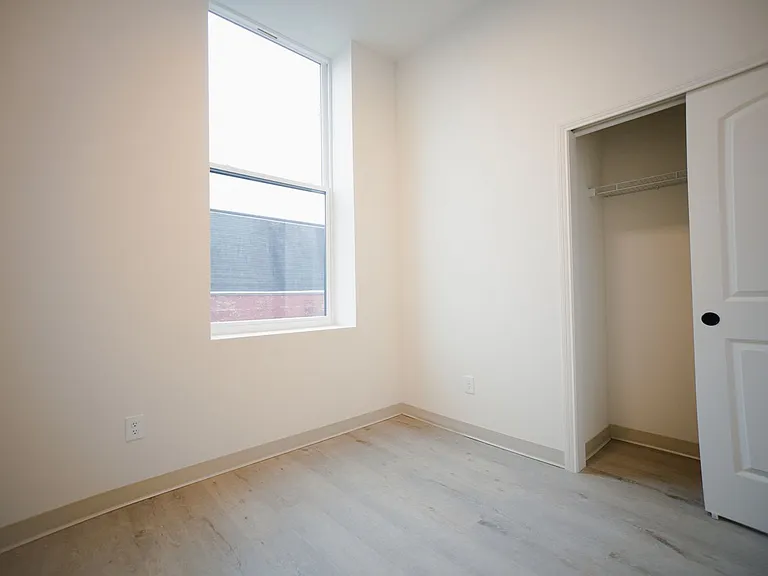 350 N Main St — Photo 35