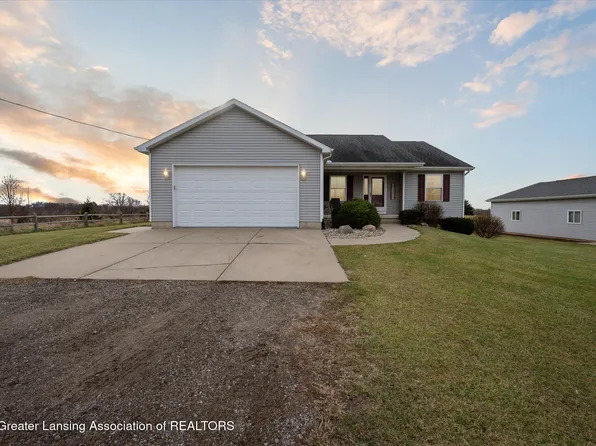 5920 E Alward Rd, Laingsburg, MI 48848