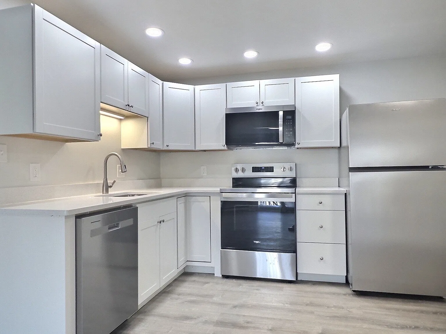 76 Spring St — Photo 1
