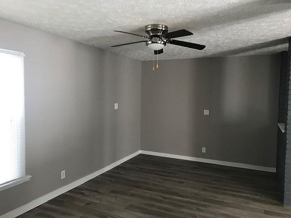 4th image of 7911 E Bellwood Dr