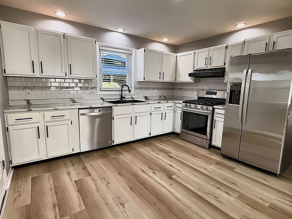 1st image of 5 Timber Ln