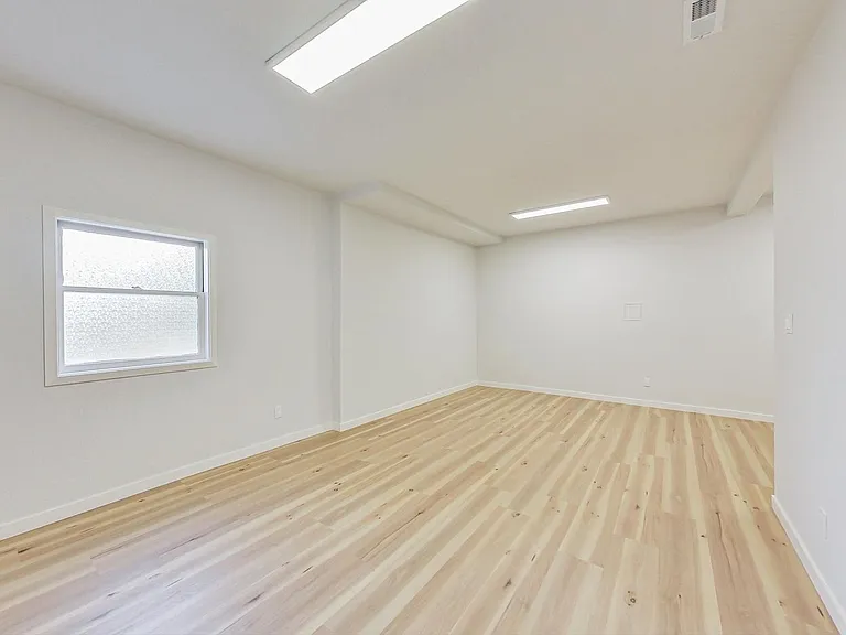 785 Mangels Ave — Photo 23