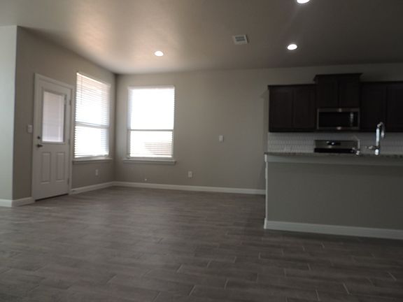 5th image of 3205 Blue Quail Ct