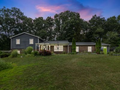 3950 Queen Oaks Dr, Chelsea, MI, 48118