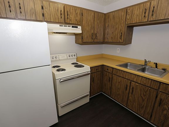 5th image of 410 Madison Ave NW APT 9