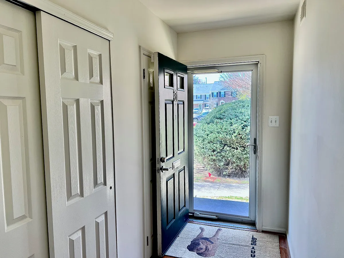 Main Entrance - 31 Coventry Ct
