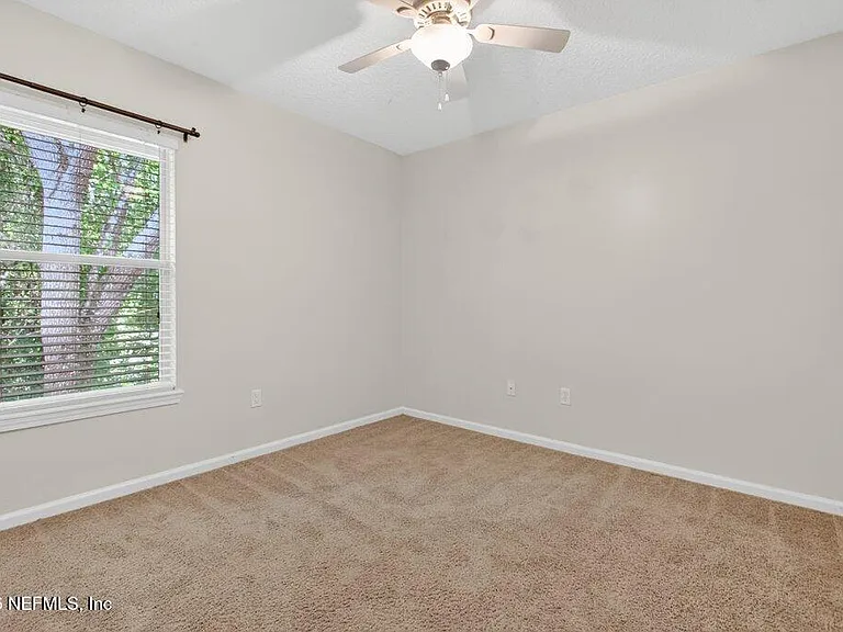 1634 Majestic View Ln — Photo 42