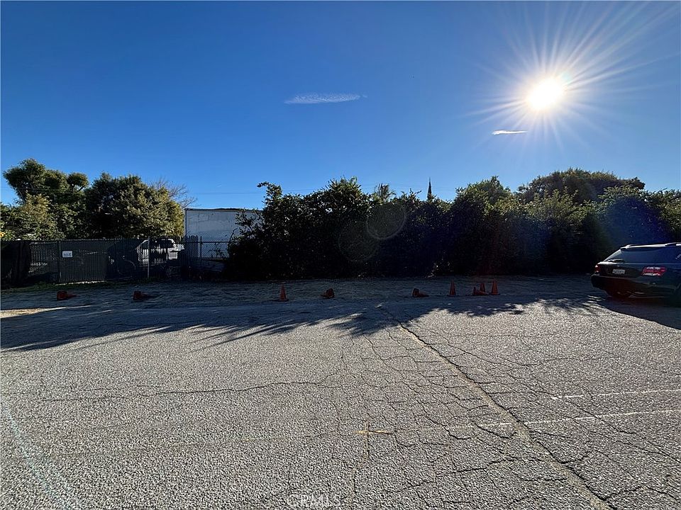 2nd image of 501 N Palm Ave Lot 1