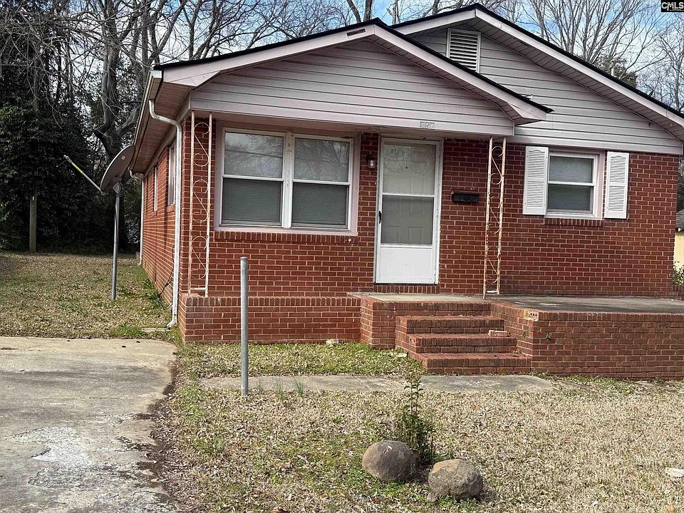 1st image of 427 Clinton Ave