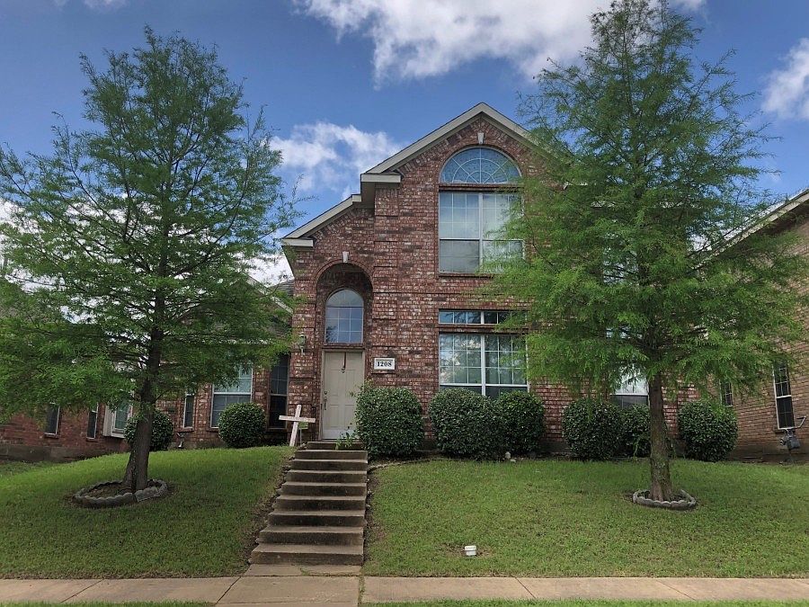1st image of 1208 Yukon Dr