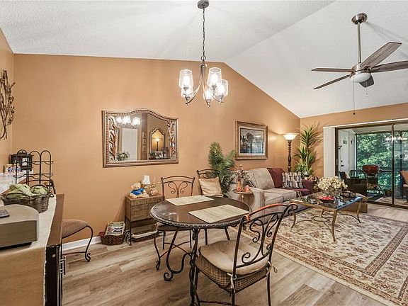 4th image of 317 KNOTTWOOD COURT #317