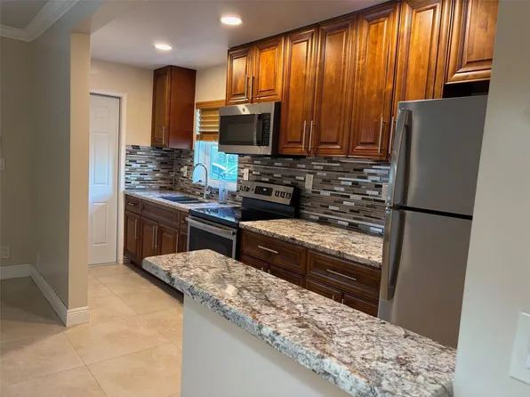 1021 NE 24th Avenue #9, Pompano Beach, FL 33062