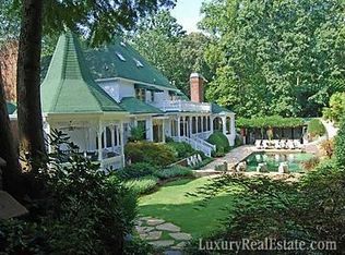 275 Heards Ferry Rd NW, Sandy Springs, GA 30328