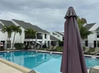 656 Haven Pl, Tarpon Springs, FL 34689