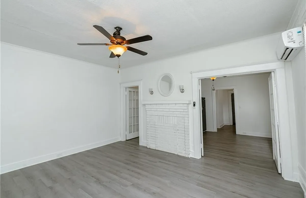 Building Photo - 3 N Fulton St #B