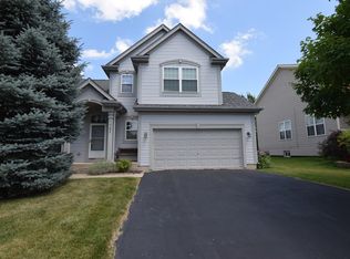 783 Red Barn Ln, Elgin, IL 60124