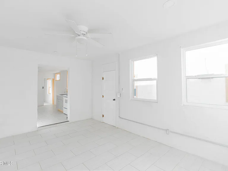 916 S Tays St #4 — Photo 7