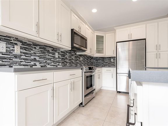 3rd image of 6015 NW 104th Ct