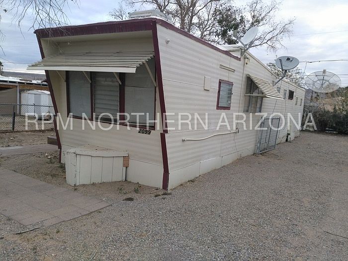 2nd image of 2099 Bermuda Dr