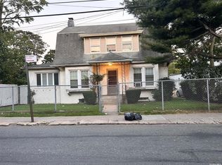714 Beach 19th St, Far Rockaway, NY 11691