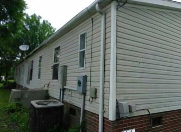 2nd image of 311 Catherine St N