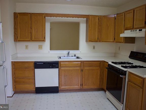 3rd image of 20146 Kellys Ln