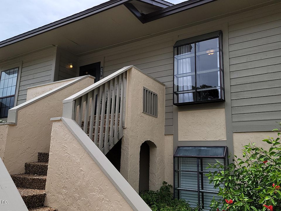 1st image of 223 CRANES LAKE Drive