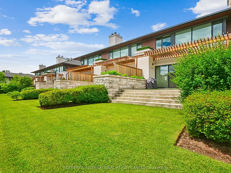 10 Maple Grove Dr #21 — Photo 37