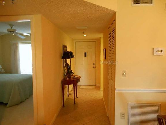 2nd image of 820 Wexford Blvd #820