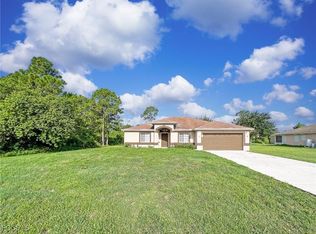 505 Palmetto Ave, Lehigh Acres, FL 33936