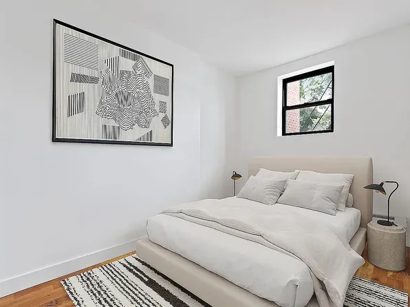 415 Bergen Street image 3 of 8