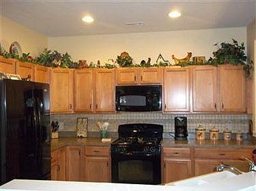 3rd image of 38027 Princeton Dr