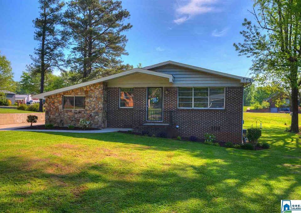 1st image of 411 Regent Cir