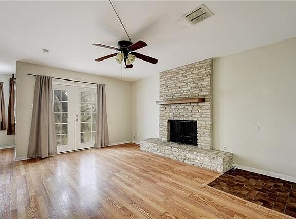 3rd image of 105 Norwood Dr APT B