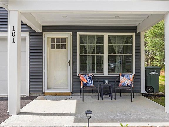 3rd image of 9 Silver Pine Drive #101
