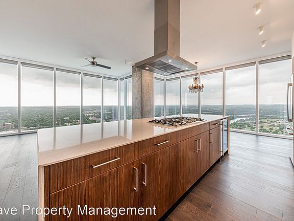 3rd image of 301 West Ave #4007