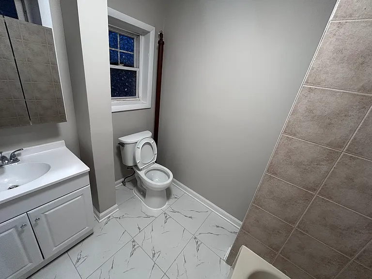 2512 Central Ave #1 — Photo 7