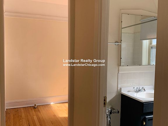 2nd image of 523 W Brompton Ave APT 316