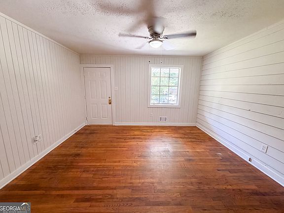 3rd image of 1375 NW South Hicks Cir