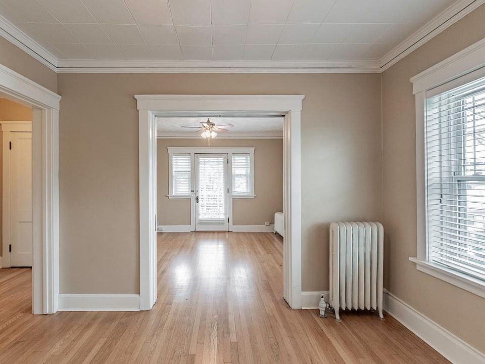 1st image of 3301 Dewey Ave APT 11