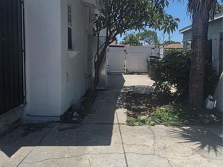 3509 W Flower Ave — Photo 30