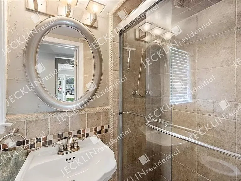 8410 Freestone Ave — Photo 12