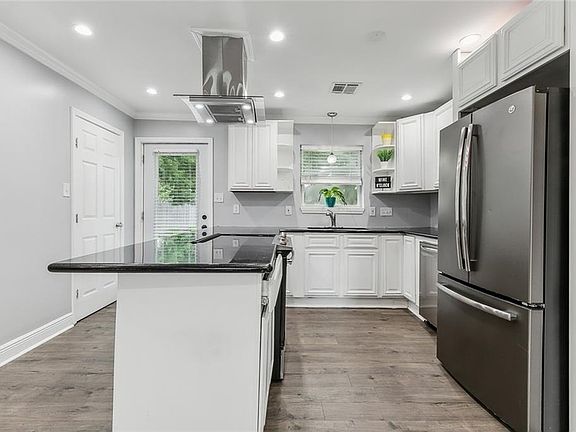 5th image of 508 River Oaks Dr