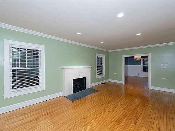 3rd image of 1033 Spotswood Ave