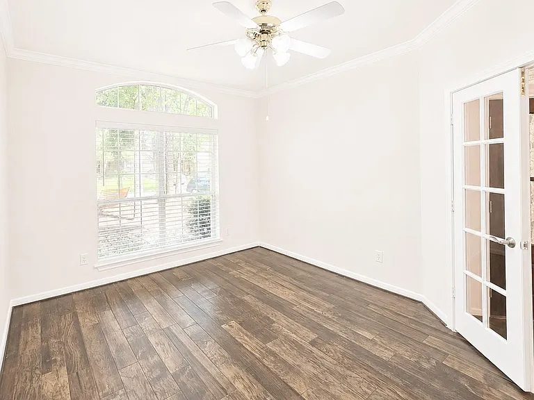 98 W Knightsbridge Dr — Photo 14