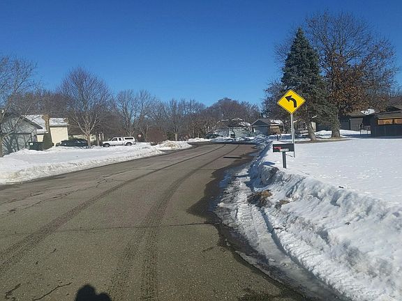 4th image of 701 116th Ln NE