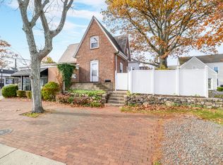 58 Post Rd, Fairfield, CT 06824