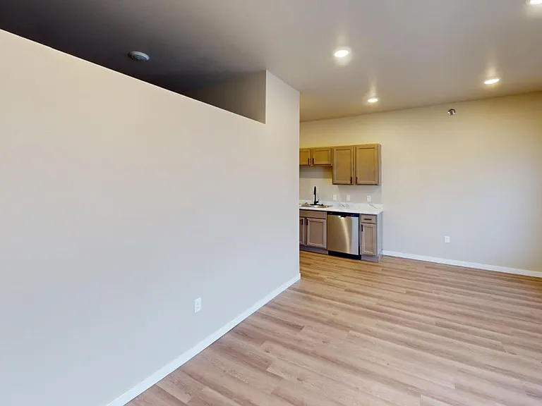 The Plains Apartments — Photo 16