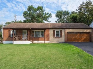 10518 Saint Matthew Ln, Saint Ann, MO 63074