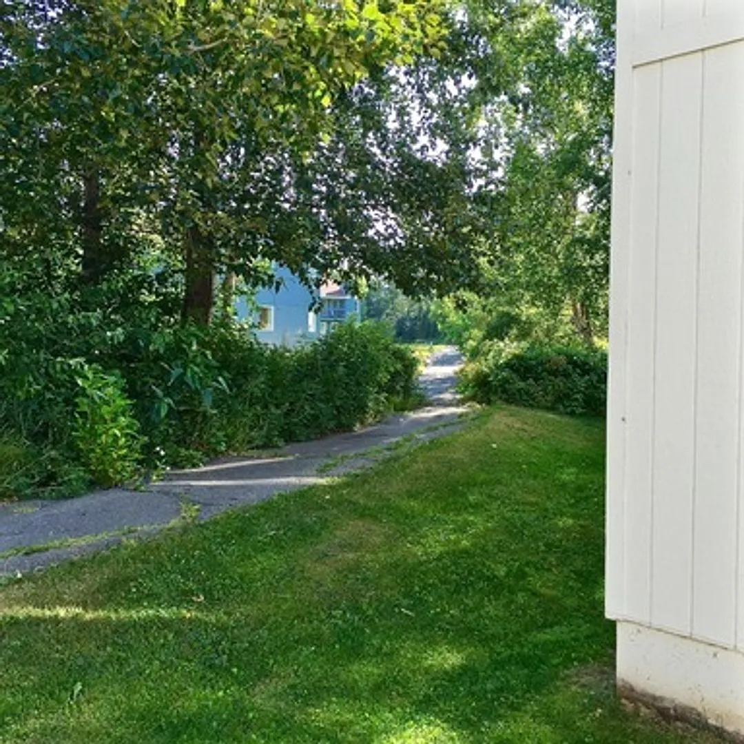 South Anchorage Great Two Story 2bed with W/D — Photo 4